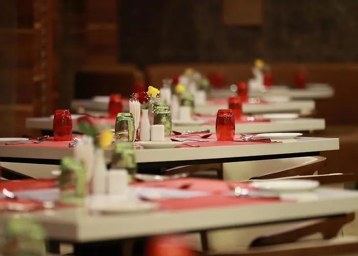 Hotel Park Elanza Chennai