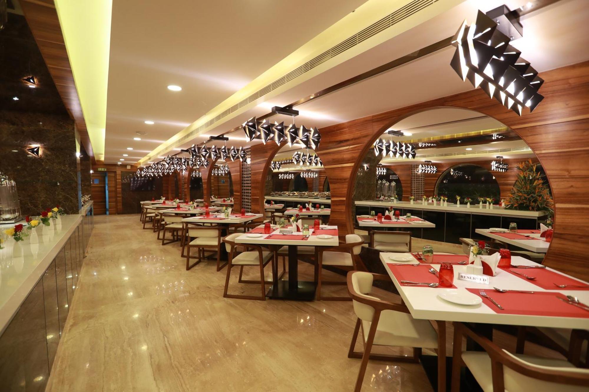 Park Elanza 4*