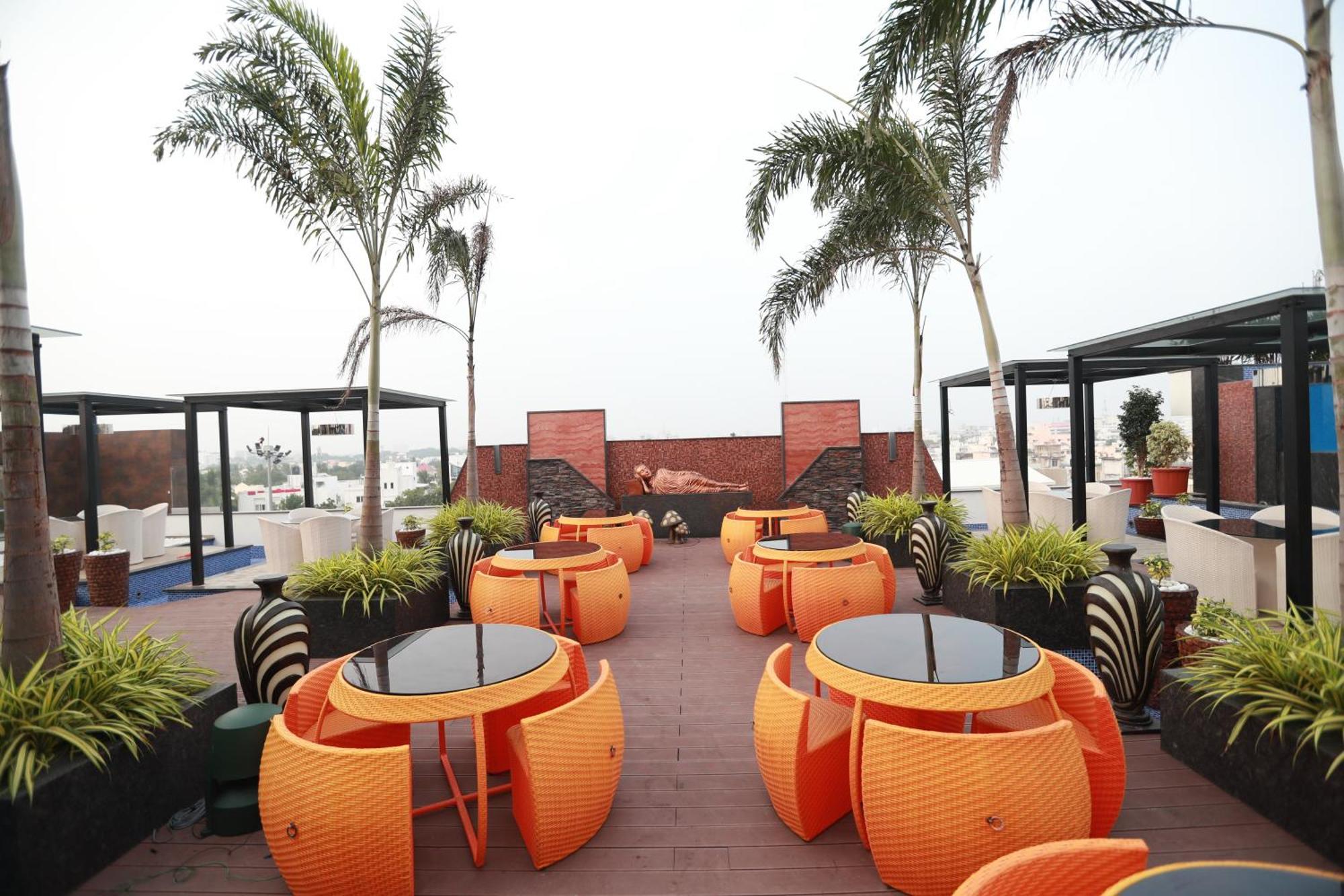 Park Elanza Hotel 4*