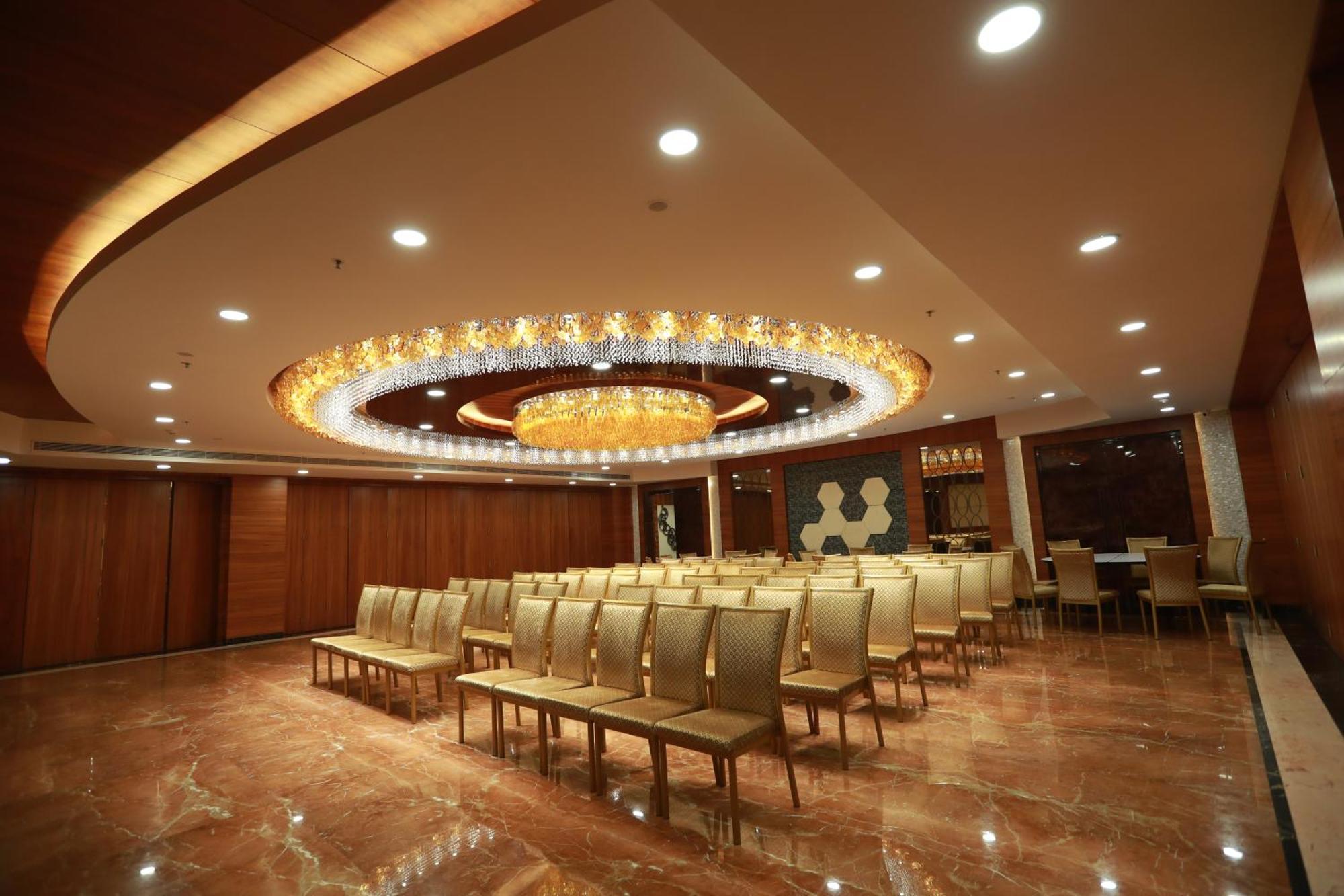 Park Elanza 4*